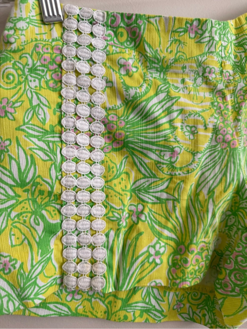 Lilly Pulitzer Liza Short in Sweet Tart Crazy Cat House Sz 2 Lime Yellow Crochet - Picture 4 of 7